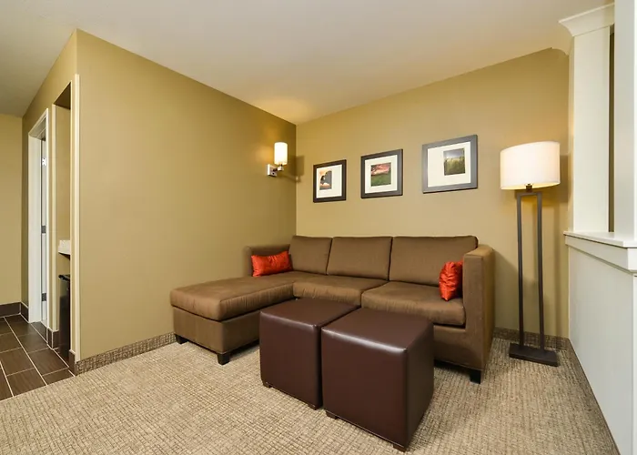 Comfort Suites Fargo Medical Center